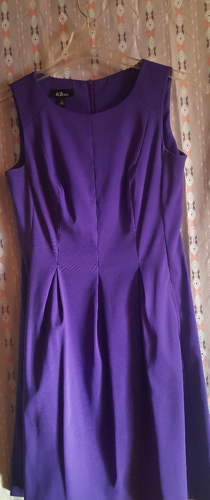 Sleeveless purple dress